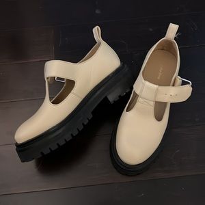 & Other Stories platform loafers. Cream. Size US 6.